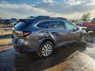 Vue de 2020 SUBARU OUTBACK PREMIUM, angle 3