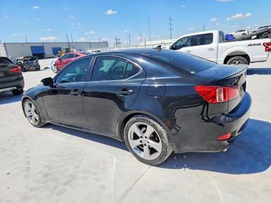 منظر 2011 LEXUS IS 250 BASE، زاوية 2