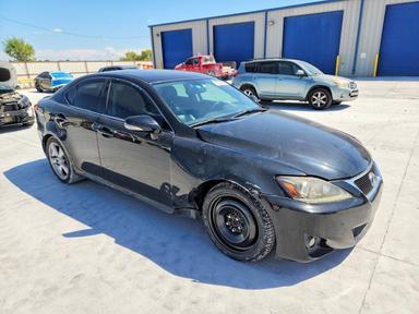 منظر 2011 LEXUS IS 250 BASE، زاوية 4