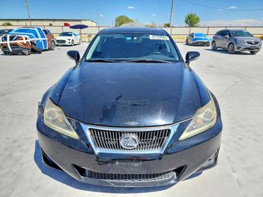 منظر 2011 LEXUS IS 250 BASE، زاوية 5