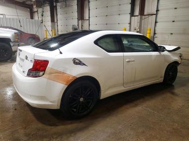 منظر 2012 SCION TC BASE، زاوية 3