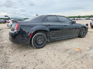 2022 CHRYSLER 300 S view, angle 3