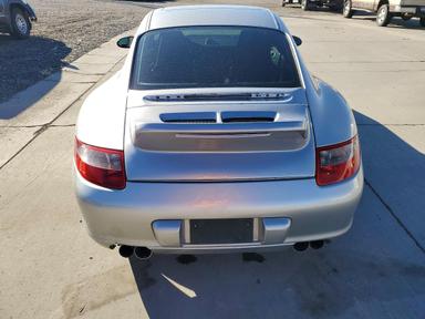Vue de 2005 PORSCHE 911 NEW GENERATION CARRERA, angle 6