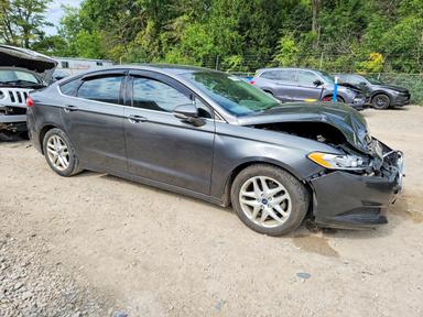 2016 FORD FUSION SE view, angle 4