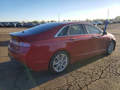 Vista de 2014 LINCOLN MKZ, ángulo 3