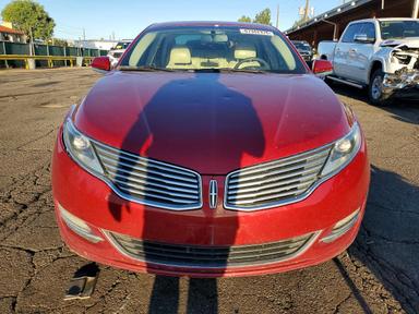 Vista de 2014 LINCOLN MKZ, ángulo 5
