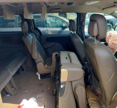 منظر 2013 CHRYSLER TOWN &amp; COUNTRY TOURING، زاوية 11