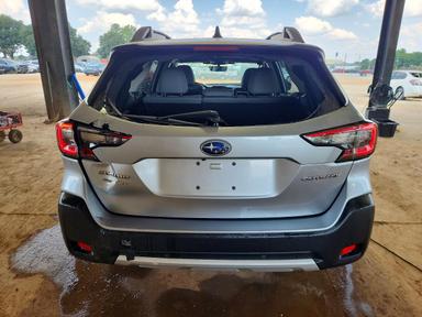 Vista de 2025 SUBARU OUTBACK LIMITED, ángulo 6