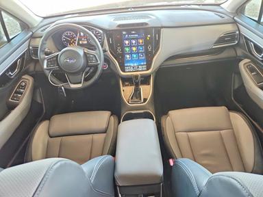 Vista de 2025 SUBARU OUTBACK LIMITED, ángulo 8