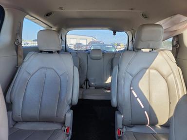 Vedere 2021 CHRYSLER VOYAGER LXI, unghi 10