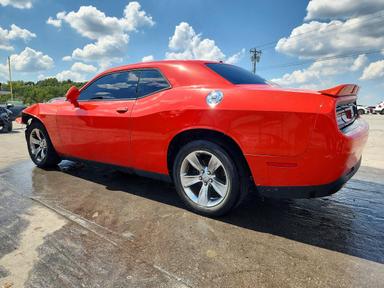 Vue de 2019 DODGE CHALLENGER SXT, angle 2