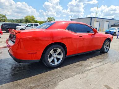 Vue de 2019 DODGE CHALLENGER SXT, angle 3
