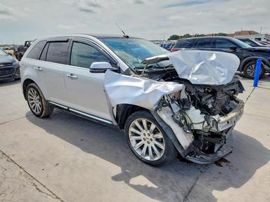 منظر 2014 LINCOLN MKX، زاوية 4