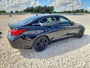 Vista de 2015 INFINITI Q50 SPORT, ángulo 3