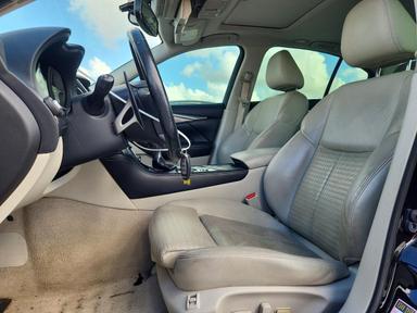 Vista de 2015 INFINITI Q50 SPORT, ángulo 7