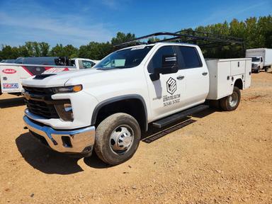 منظر 2024 CHEVROLET SILVERADO K3500، زاوية 1