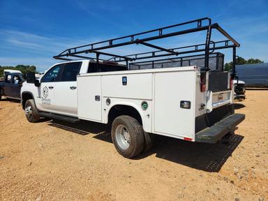 منظر 2024 CHEVROLET SILVERADO K3500، زاوية 2