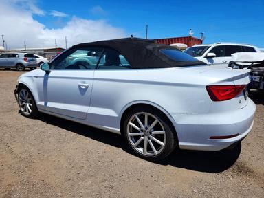 Vue de 2016 AUDI A3 PREMIUM, angle 2
