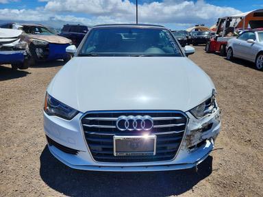 Vue de 2016 AUDI A3 PREMIUM, angle 5