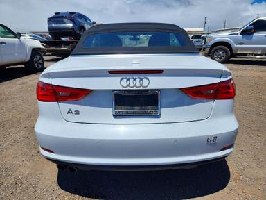 Vue de 2016 AUDI A3 PREMIUM, angle 6