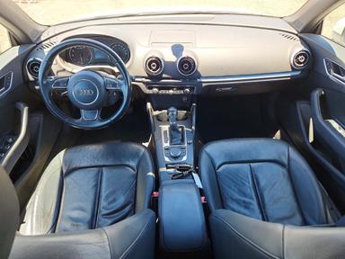 Vue de 2016 AUDI A3 PREMIUM, angle 8