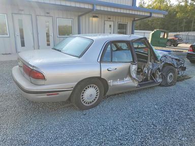 منظر 1997 BUICK LESABRE CUSTOM، زاوية 3