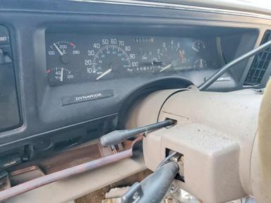 منظر 1997 BUICK LESABRE CUSTOM، زاوية 9