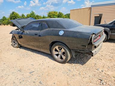 Vue de 2016 DODGE CHALLENGER SXT, angle 2