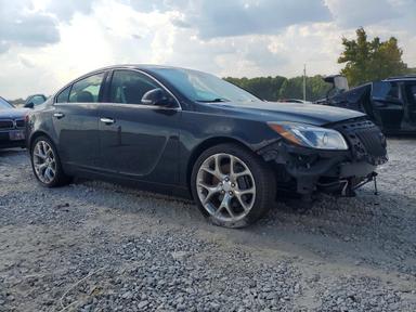Vue de 2013 BUICK REGAL GS, angle 4