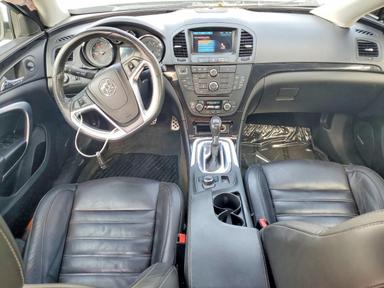 Vue de 2013 BUICK REGAL GS, angle 8