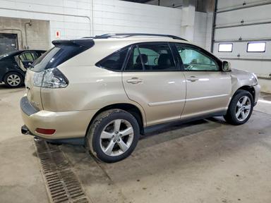 Vue de 2004 LEXUS RX 330, angle 3