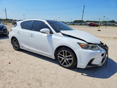 Вид 2015 LEXUS CT 200, угол 4