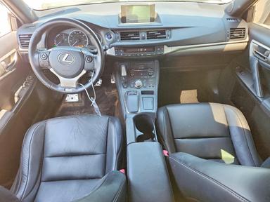 Вид 2015 LEXUS CT 200, угол 8