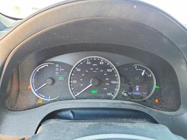 Вид 2015 LEXUS CT 200, угол 9