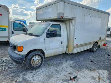 منظر 2007 FORD E450 BOX TRUCK، زاوية 1