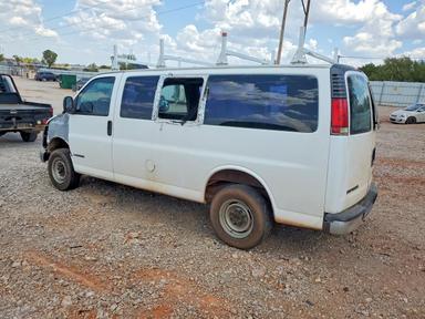 منظر 1999 CHEVROLET EXPRESS G2500، زاوية 2