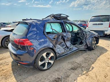 Вид 2016 VOLKSWAGEN GTI S/SE, угол 3