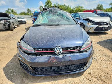 Вид 2016 VOLKSWAGEN GTI S/SE, угол 5