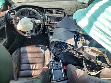 Вид 2016 VOLKSWAGEN GTI S/SE, угол 8