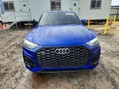 منظر 2022 AUDI Q5 SPORTBACK PRM PLS 45، زاوية 5
