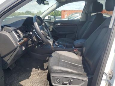 Вид 2020 AUDI Q5 PREMIUM PLUS, угол 7