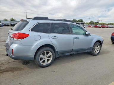 منظر 2013 SUBARU OUTBACK 2.5I PREMIUM، زاوية 3