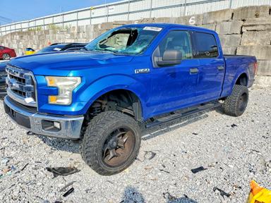 Vista de 2017 FORD F150 SUPERCREW, ángulo 1