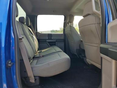 Vista de 2017 FORD F150 SUPERCREW, ángulo 10