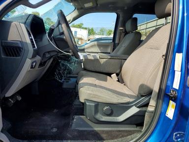 Vista de 2017 FORD F150 SUPERCREW, ángulo 7