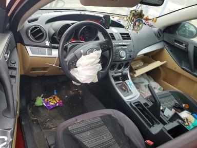 2010 MAZDA 3 I view, angle 8