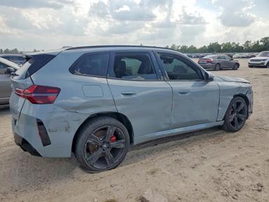 Vue de 2026 BMW X3 30 XDRIVE, angle 3