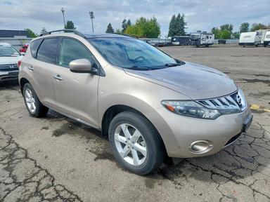 Vue de 2009 NISSAN MURANO S, angle 4
