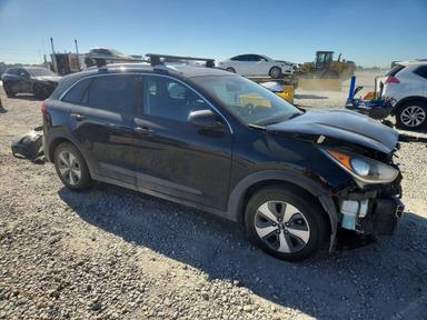 2018 KIA NIRO LX view, angle 4