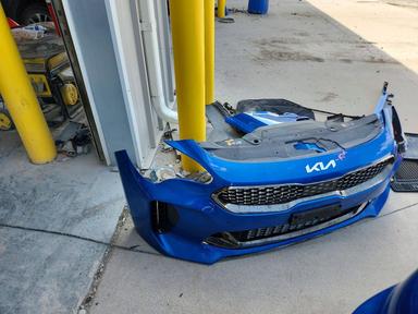 Vue de 2022 KIA STINGER GT2, angle 12